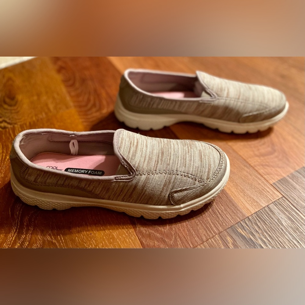 Danskin Cool Wave Memory Foam Shoes